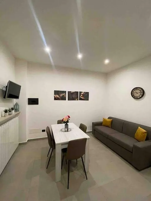 Apartment Near Como And Milan With Private Garage Mozzate